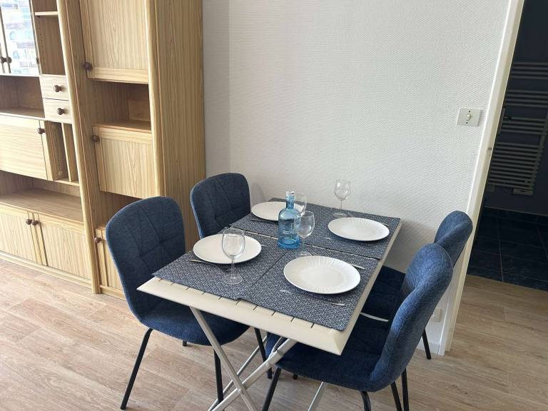 2-Room Apartment with Sea View, Close to Beach and Parking in Saint-Gilles-Croix-de-Vie — photo 3