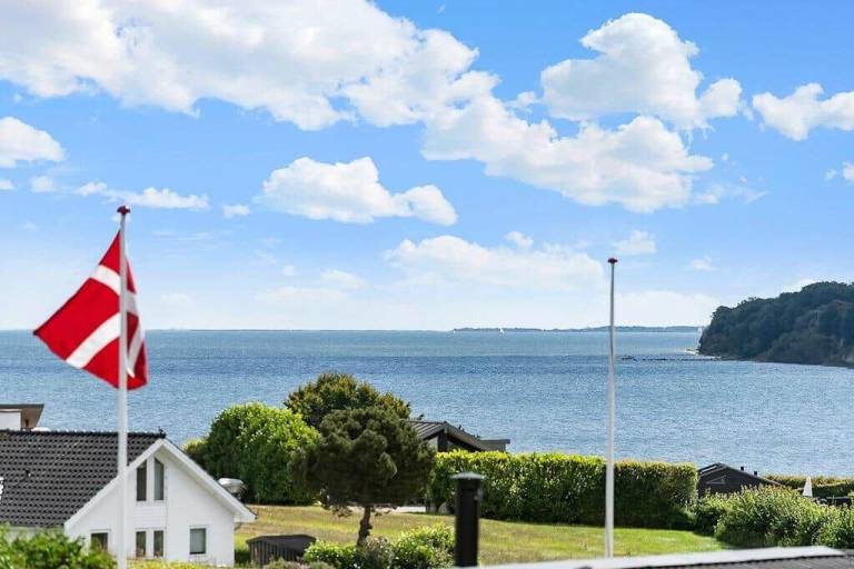 Fully equipped nice house with barbecue, patio & sauna | Sea view | Close to the beach | Pets allowed — photo 2