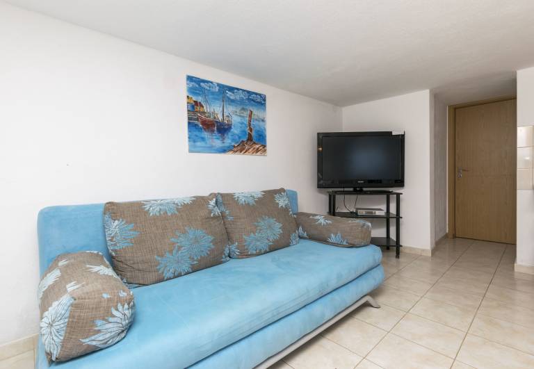 Rental apartment with 2 rooms for 4 persons — photo 4