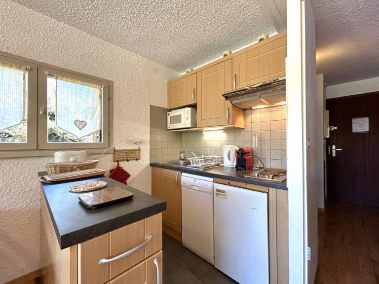 Pleasant studio with pool | Next to the ski | Pets are welcome — photo 3