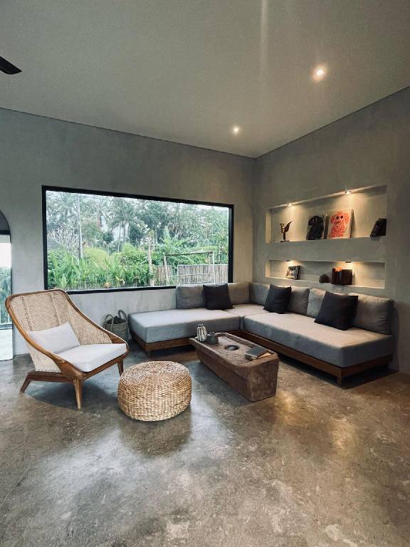 Villa with patio, private pool & garden | Perfect for remote work — photo 4