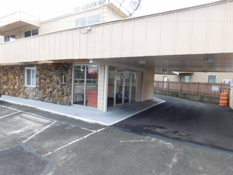 Motel  Auburn