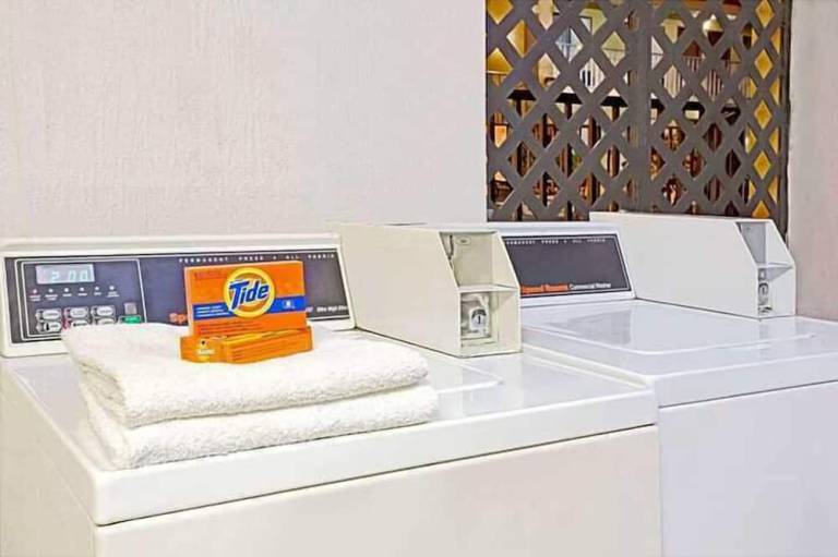 Economy Inn Jax OP