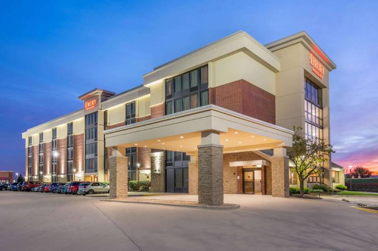 Drury Inn & Suites Champaign — photo 2