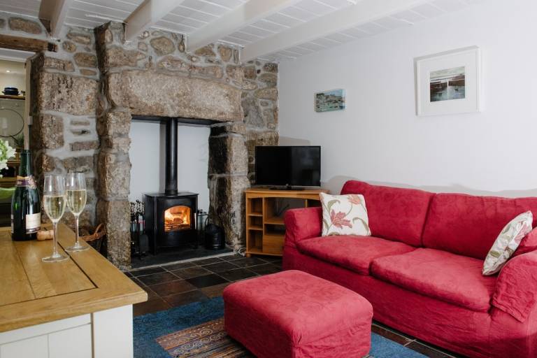 Cottage Mousehole