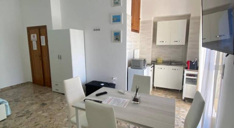 Apartment with 1 room for 4 persons — photo 3