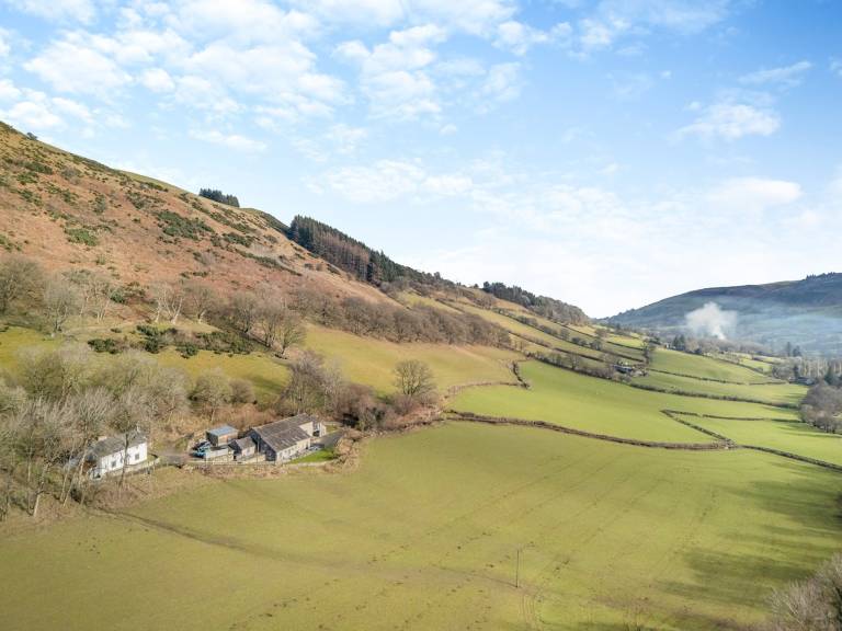 Cottage  Pen-y-bont-fawr