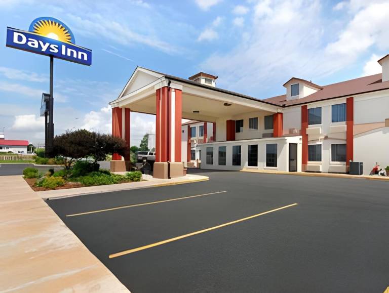 Days Inn by Wyndham Shawnee in Shawnee, OK