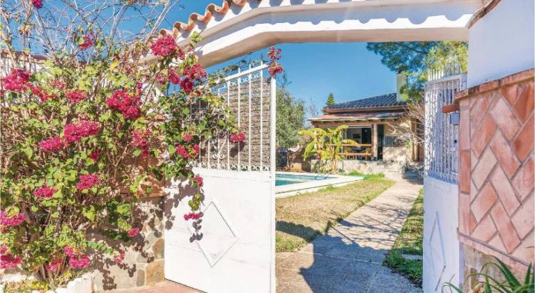 Pleasant vacation home with garden, terrace & BBQ | Dogs allowed — photo 5
