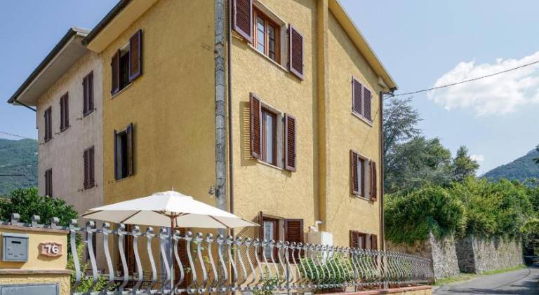Wonderful house with garden | Pets allowed in Camaiore