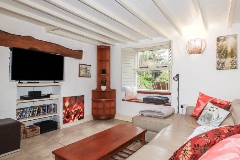 Family-friendly pleasant cottage with garden | Pets are welcome — photo 4