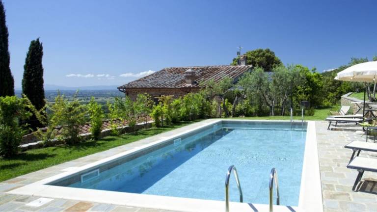 Family-friendly nice villa with garden, grill & private pool | Pet-friendly in Cortona