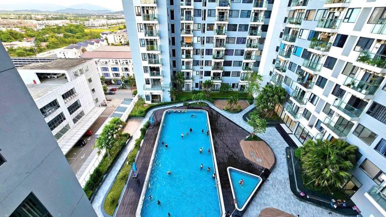 Nice apartment with private pool, BBQ & hot tub | Water view | Good for workation | Pets allowed — photo 4