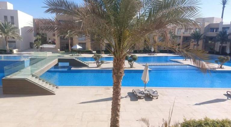 Apartment with pool in Hurghada