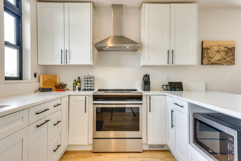 Sleek Fraser Townhome < 8 Mi to Winter Park! — photo 2