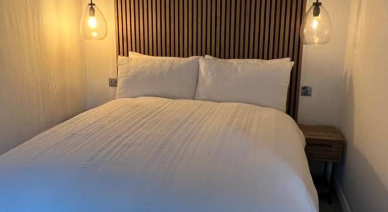 Vacation home with jacuzzi | Pets allowed — photo 2
