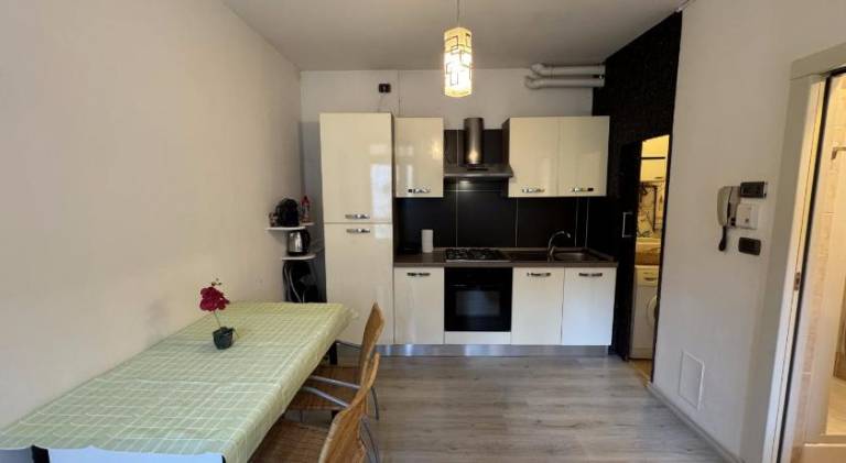 Holiday apartment | Next to Como Cathedral — photo 3
