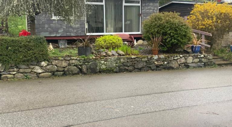 Apartment with pool | Pets are welcome in Caernarfon