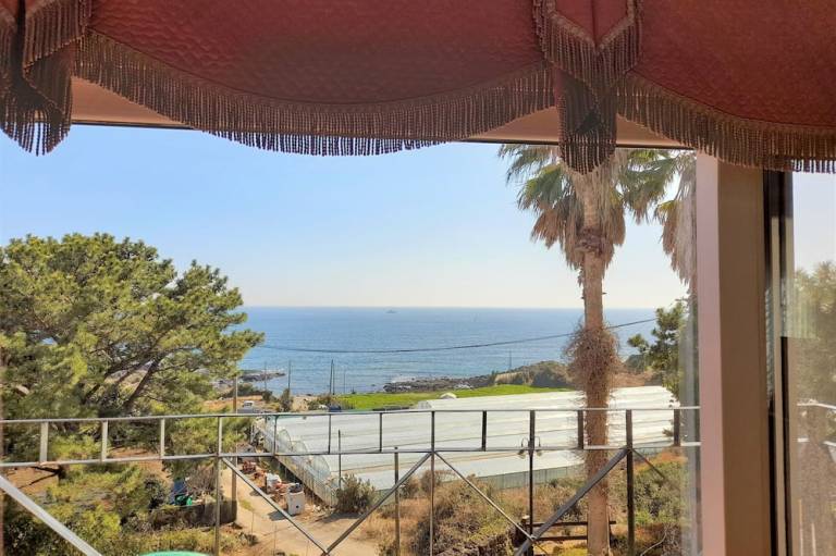 Lime Orange Vill Pension