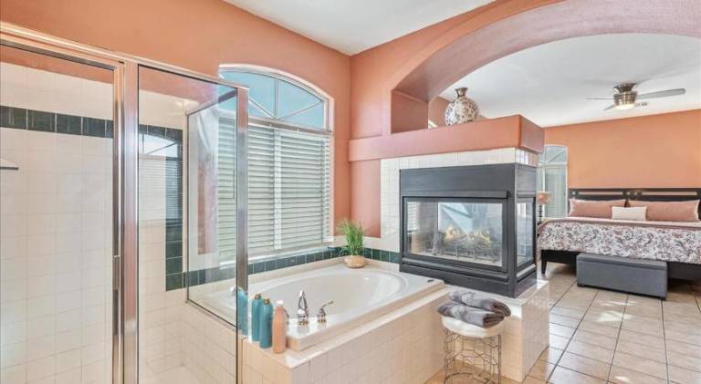 Wonderful villa with pool & hot tub | Pets are welcome — photo 2