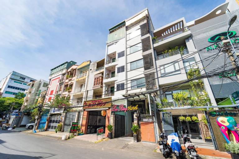 Comfy Modern Stay Walk to Van Hanh Hospital