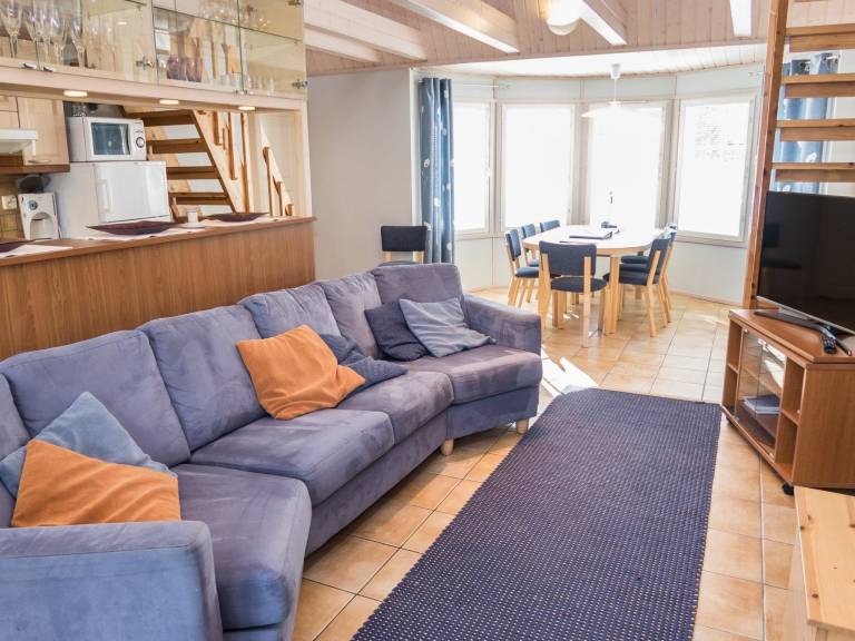Vacation home with sauna — photo 4