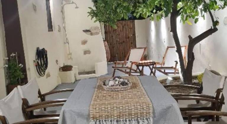 House with barbecue, yard & terrace — photo 3
