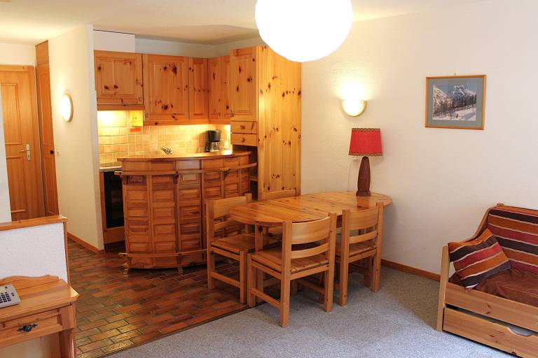 Holiday apartment with terrace & garden — photo 2