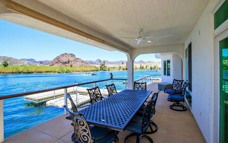 MEGA Dock House on the Strip — photo 5