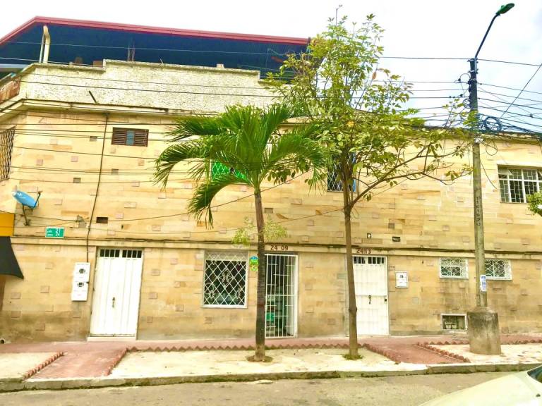 Xavi Hostel