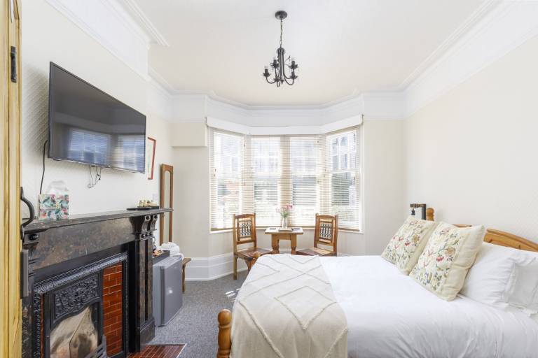Pittodrie Guest House Room 1