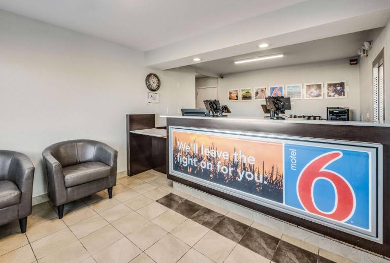 Motel 6 Fort Wayne, IN — photo 3