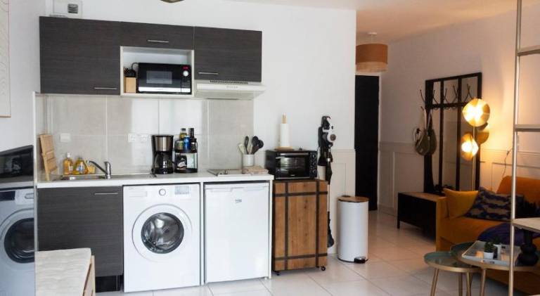 Apartment with patio | Pet-friendly — photo 3