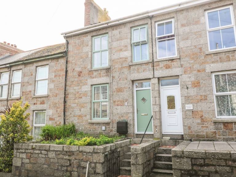 Cottage Mousehole