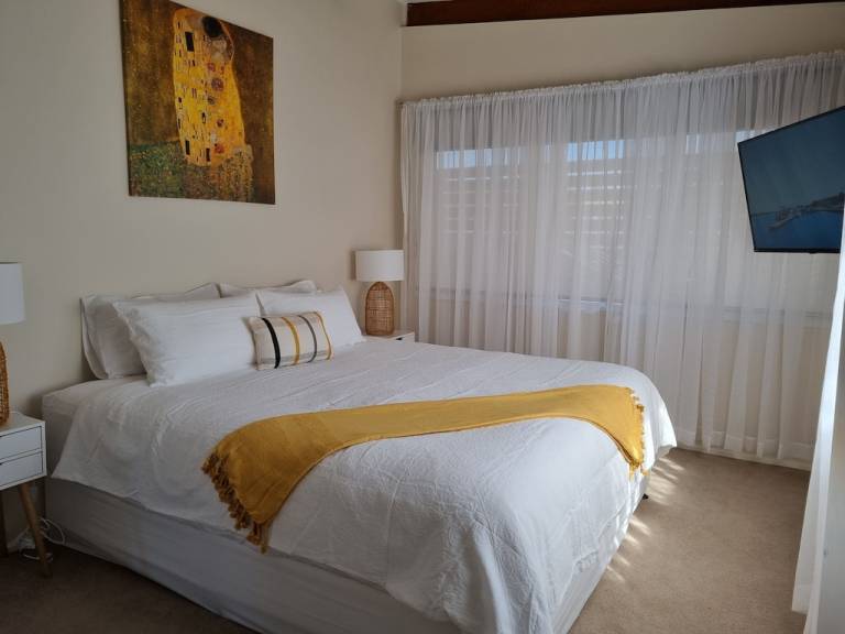 House Lakes Entrance