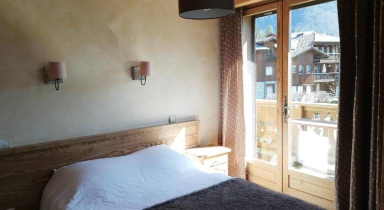 Nice serviced apartment with hot tub, yard & patio | Dogs allowed — photo 2