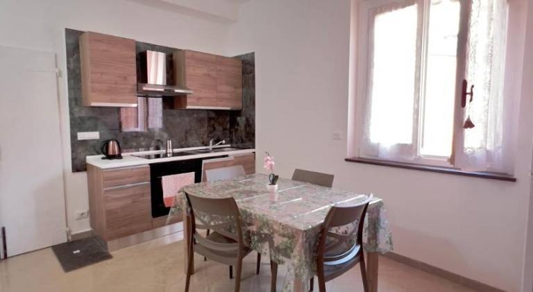Apartment with 1 room for 4 persons — photo 4