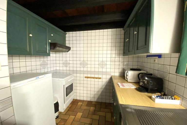 Apartment with BBQ, yard & terrace — photo 4