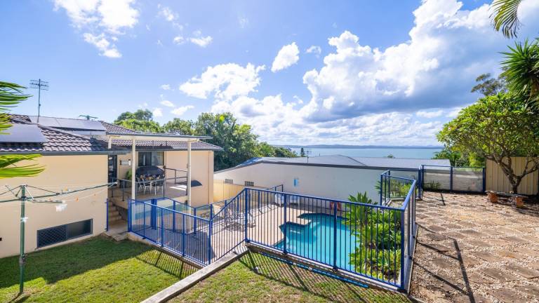 House Nelson Bay