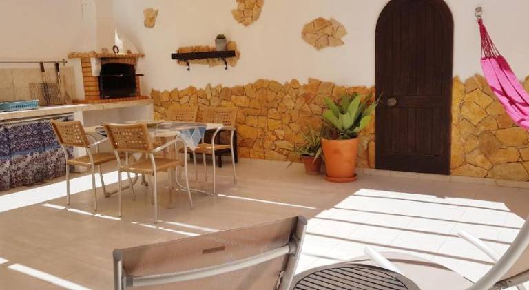 Fully equipped lovely apartment with patio & BBQ | Perfect for remote work | Pets are welcome — photo 4