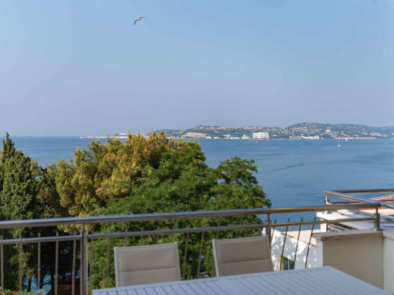 Apartment with pool in Umag