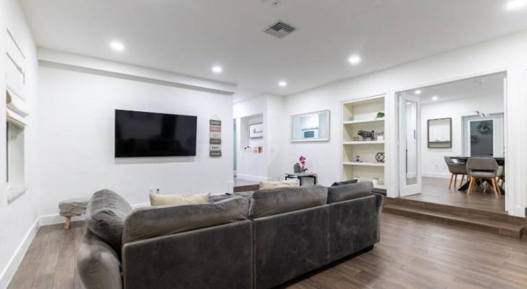Villa with pool | Pets are welcome — photo 2