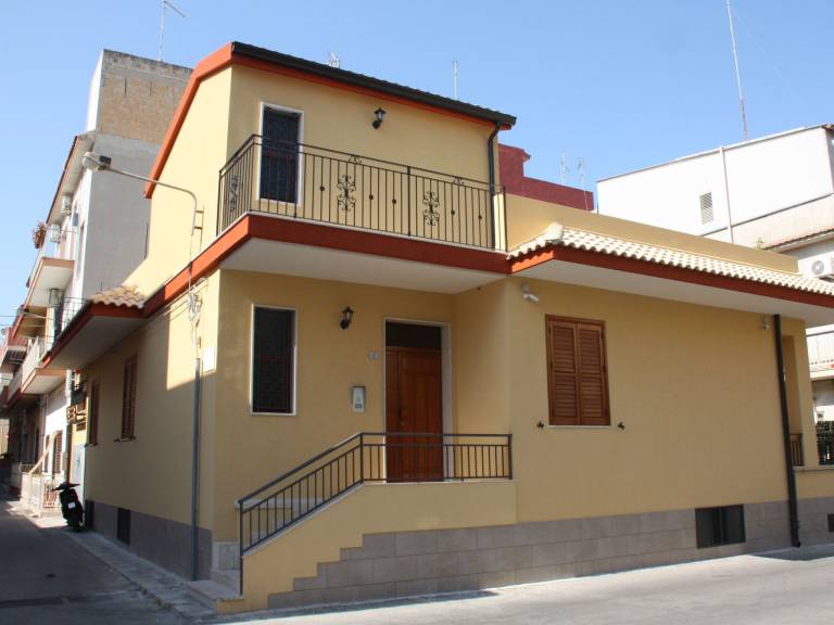 Ferienwohnung in Pozzallo für max. 8 Personen Ferienwohnung in Pozzallo für max. 8 Personen