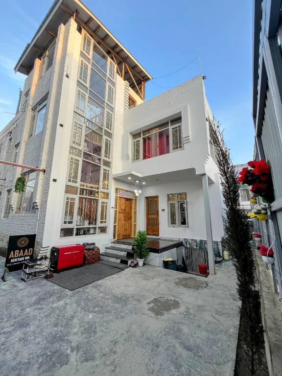 Lovely vacation home with yard | Water view | Suitable for remote work | Pets allowed — photo 3