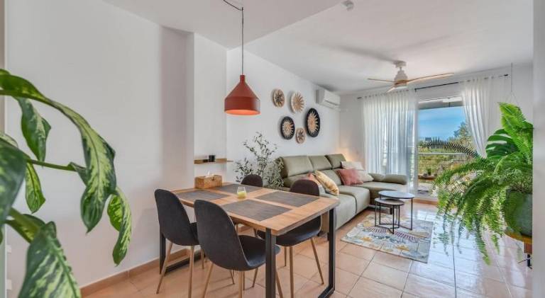 Apartment with pool | Pets allowed — photo 4