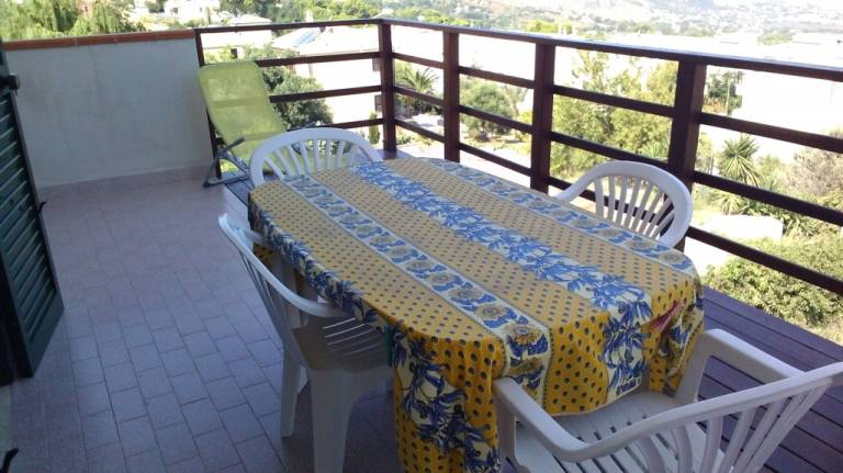 Apartment with garden & patio | Nature view — photo 5