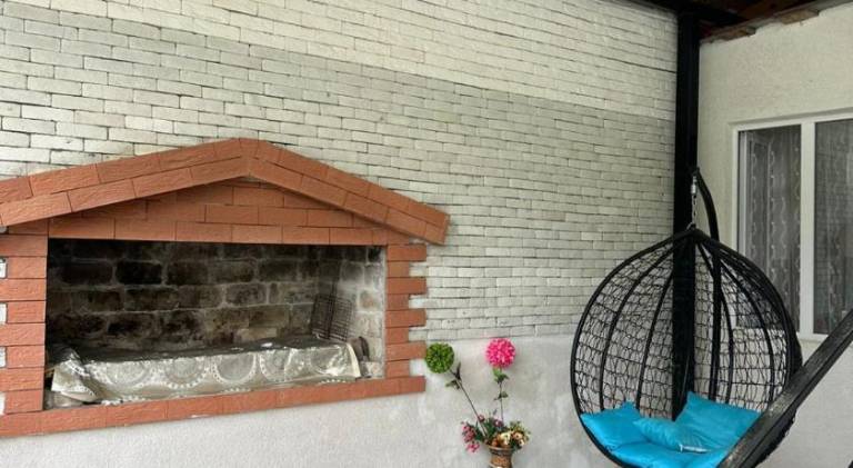 House with yard, barbeque & patio | Pet-friendly — photo 2