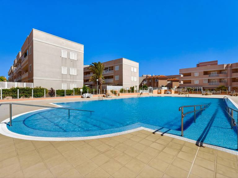 Ferienwohnung mit Pool in Costa del Silencio, Teneriffa f&uuml;r max. 2 Personen