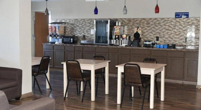 Microtel Inn & Suites by Wyndham Fond Du Lac — photo 5