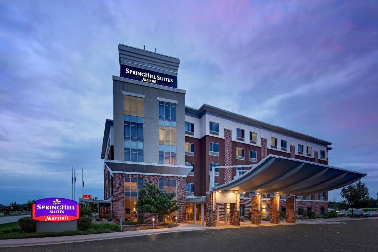 SpringHill Suites by Marriott Green Bay in Lam